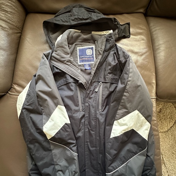 Men’s Skiing Parka + free Ski Pants both in Large & Excellent Cond - Picture 4 of 16